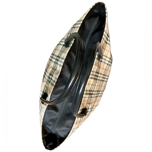 Burberry Blue Label Novacheck Plaid Full-Zip Nylon Oversized Tote Weekender Bag - Picture 3 of 12